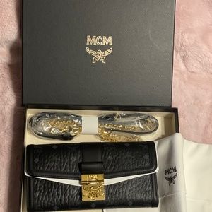 MCM Tracy Chain Wallet in Visetos